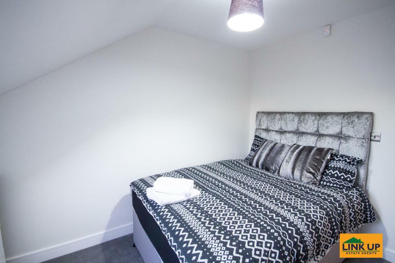 Holden Court Apartments - Apt 6 West Drayton  Zewnętrze zdjęcie